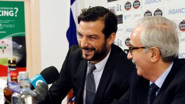 Ricardo López cuando fue presentado como entrenador del Racing Ferrol.