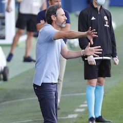 Vicente Moreno: "Ambos equipos estamos expuestos a depender del día que tengas"