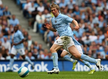 El jugador nacido en Urmston, una localidad situada en el condado de Gran Mánchester, fue considerado como el próximo gran talento del fútbol ingés. Jugó 37 partidos en el Manchester City, pero las lesiones hicieron que su carrera se truncase.