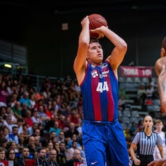 Un Barça aún en rodaje se lleva la Lliga Catalana