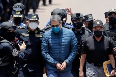 Conocido popularmente como JOH, es un abogado y político hondureño que ejerció como el 38.º presidente de Honduras durante dos mandatos consecutivos, desde enero de 2014 hasta enero de 2022. Pocos días después de finalizar su mandato en 2022, fue arrestado en su residencia en Tegucigalpa y extraditado a los Estados Unidos en abril de ese mismo año. Fue acusado por el Departamento de Justicia de participar en una conspiración de narcotráfico a gran escala.