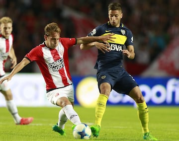 Bentancur made his Boca debut in January 2015 in a friendly against Vélez Sarfield and spent three seasons at La Bombonera.