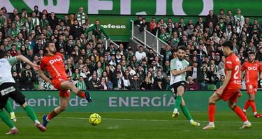 Andrés Martín asalta el liderato