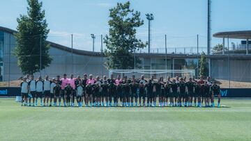 Foto de familia de la plantilla del Celta a la conclusión del primer entrenamiento de pretemporada.
