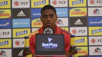 Emerson Rodríguez en rueda de prensa de la Selección Colombia