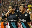 Özil y Alexis exigen sueldos galácticos para renovar