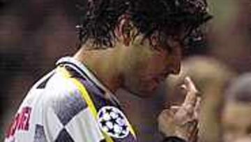 A POR UN JUGADOR DE CHAMPIONS. Pedro Emanuel, central del Boavista portugués, es el próximo objetivo vallisoletano.