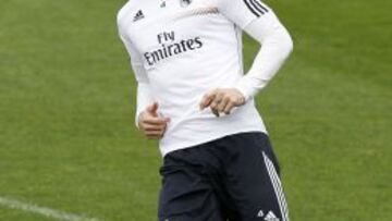 Ramos se entrena al margen a tres días de la final