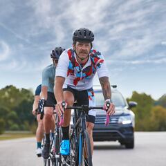 ¿Ciclismo en carretera o buceo con tiburones?