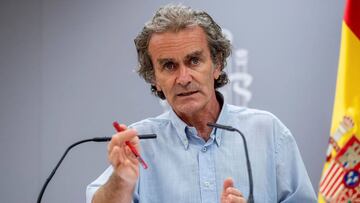 GRAF4966. MADRID, 24/08/2020.- El director del Centro de Coordinación de Alertas y Emergencias Sanitarias, Fernando Simón, comparece en rueda de prensa para dar cuenta de los últimos datos de la pandemia de coronavirus en España, este lunes en la sede del Ministerio de Sanidad, en Madrid. EFE/Rodrigo Jiménez