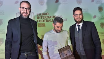 Axel Torres junto a Ernesto Valverde