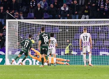 Aprobados y suspensos del Racing en Valladolid: Suli, el desatascador