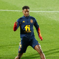 Jordania-España con foco en Ansu Fati