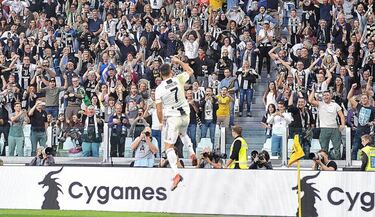 Cristiano Ronaldo "learned a lot from Paul Scholes" – Pjanic praises Juventus star