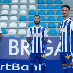 La Ponferradina enseña su nueva camiseta