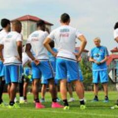 Pékerman arranca laboratorio de pruebas previo a Eliminatorias