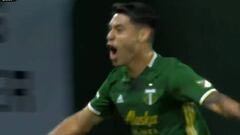 Mano a mano ante un ex defensa del City y resuelve así: el golazo de Mora en la MLS