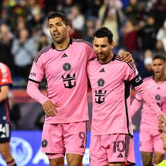 What is the record number of goals in a season in MLS history? How many does Messi have?