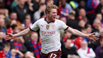Kevin de Bruyne scored two and set up another on Saturday, as City came from behind to beat Crystal Palace 4-2 at Selhurst Park.