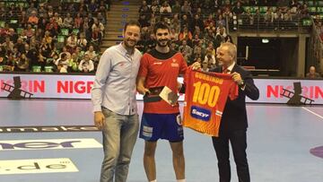 Una mala primera parte deja KO a España en Alemania