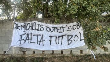 Afición de Rayados critican a directiva y Demichelis con mantas