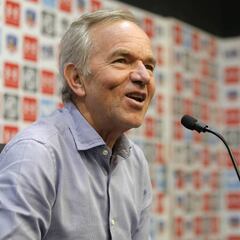 Gabriel Ruiz-Tagle descarta el regreso de Matías Fernández