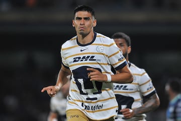 Pumas' forward Guillermo Martinez celebrates after scoring during the Liga MX Apertura tournament football match between Pumas and Puebla at the Olimpico Universitario Stadium in Mexico City on September 17, 2024. (Photo by Victor Cruz / AFP)