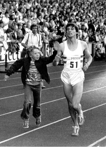 En 1979, Coe bati¨®, en poco m¨¢s de un mes, los r¨¦cords de 800, 1.500 y la milla, y se convirti¨® en el primer atleta capaz de poseer tres r¨¦cords al mismo tiempo.
