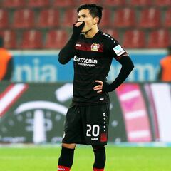 En el Leverkusen se preocupan: "Aránguiz está deprimido"