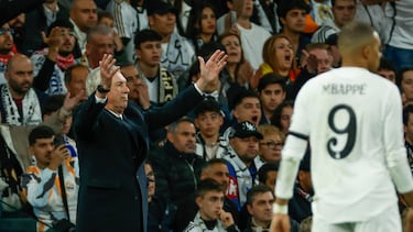 MADRID, 16/04/2025.- El técnico italiano del Real Madrid, Carlo Ancelotti, durante el encuentro de vuelta de cuartos de final de la Liga de Campeones que Real Madrid y Arsenal juegan hoy miércoles en el estadio Santiago Bernabéu. EFE/Mariscal.