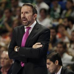 Joan Plaza sobre las Ventanas FIBA: “Sobreexplotar a los jugadores es malo”