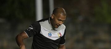 Venezuela's player Salomon Rondon controls the ball during a training session in Salvador, state of Bahia, Brazil, on June 16, 2019 ahead of the Copa America Group A football match against Brazil