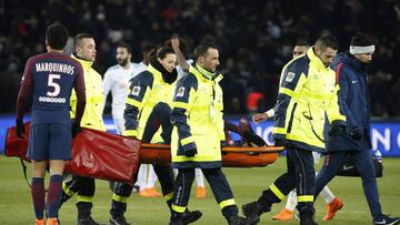 Alarma en el PSG: Neymar se fue en camilla lesionado del tobillo