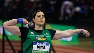 MADRID, 28/02/2025.- La atleta española María Belen Toimil participa en la final de Lanzamiento de Peso, durante el World Indoor Tour Gold Madrid 2025 que se celebra este viernes en el Centro Deportivo Municipal Gallur. EFE/Sergio Pérez