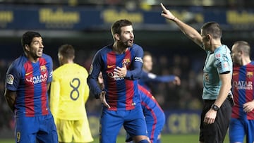 Gerard Piqu&eacute; protesta a Iglesias Villanueva en Villarreal.