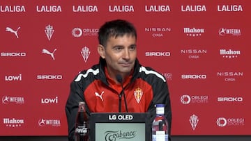 09-05-25. ASIER GARITANO, ENTRENADOR DEL SPORTING, EN LA RUEDA DE PRENSA EN MAREO.