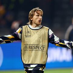 Will Luka Modric leave Real Madrid at the end of the season or sign a new contract?