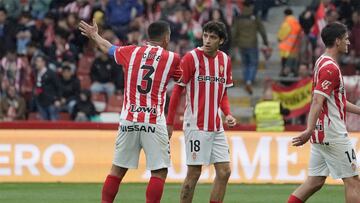 22/05/25 PARTIDO SEGUNDA DIVISION
SPORTING DE GIJON - DEPORTIVO DE LA CORUÑA
COTE CHARLANDO CON GELABERT EL PASADO PARTIDO