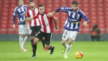 Imagen del encuentro disputado en San Mamés entre Bilbao Athletic y Valladolid.