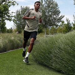 Paliza física de Zidane para acabar la semana del regreso