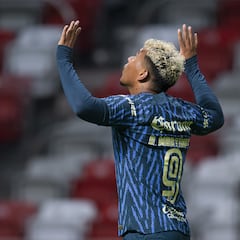 Roger Martínez llegó a 150 partidos con América