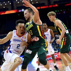 Rigoberto Mendoza brilla en el adiós de Dominicana del Mundial