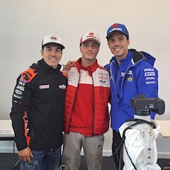 Guevara amplía su álbum de fotos con campeones