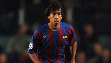 Te presentamos la actualidad del exfutbolista holandés, quien además del Barca, también defendiera los colores del Arsenal de Inglaterra.
