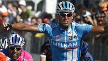 <b>VUELVE 'ALE-JET'</b>. El italiano Alessandro Petacchi volvió a ganar en una gran carrera tras la lesión que le mantuvo apartado buena parte de la temporada el año pasado.