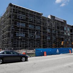 What is public housing in the US? Who qualifies for government programs?