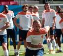 Sneijder no juega al lesionarse en el calentamiento