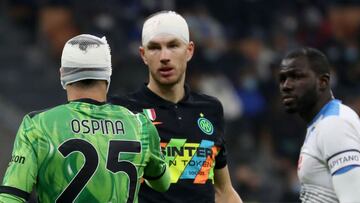 David Ospina, portero del Napoli, estuvo presente en la derrota 3-2 ante el Inter de Milan. El colombiano tuvo un duro choque sobre el final con Dzeko