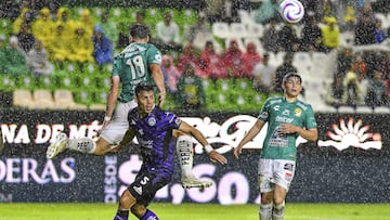 (L-R), Federico Vinas of Leon and Facundo Almada of Mazatlan during the game Leon vs Mazatlan FC, corresponding to Round 04 of the Torneo Apertura 2023 of the Liga BBVA MX, at Nou Camp Stadium, on August 18, 2023.
<br><br>
(I-D), Federico Vinas de Leon y Facundo Almada de Mazatlan durante el partido Leon vs Mazatlan FC, correspondiente a la Jornada 04 del Torneo Apertura 2023 de la Liga BBVA MX, en el Estadio Nou Camp, el 18 de Agosto de 2023.