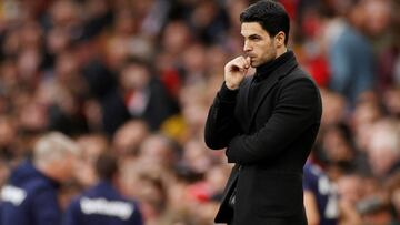 Arteta, en un partido con el Arsenal.